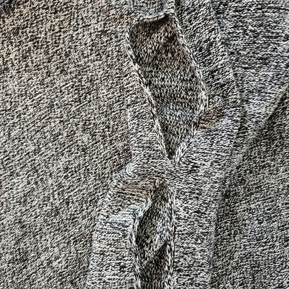 DC Jeans Size X Split Sleeve Cowl Neck Sweater - Picture 4 of 8